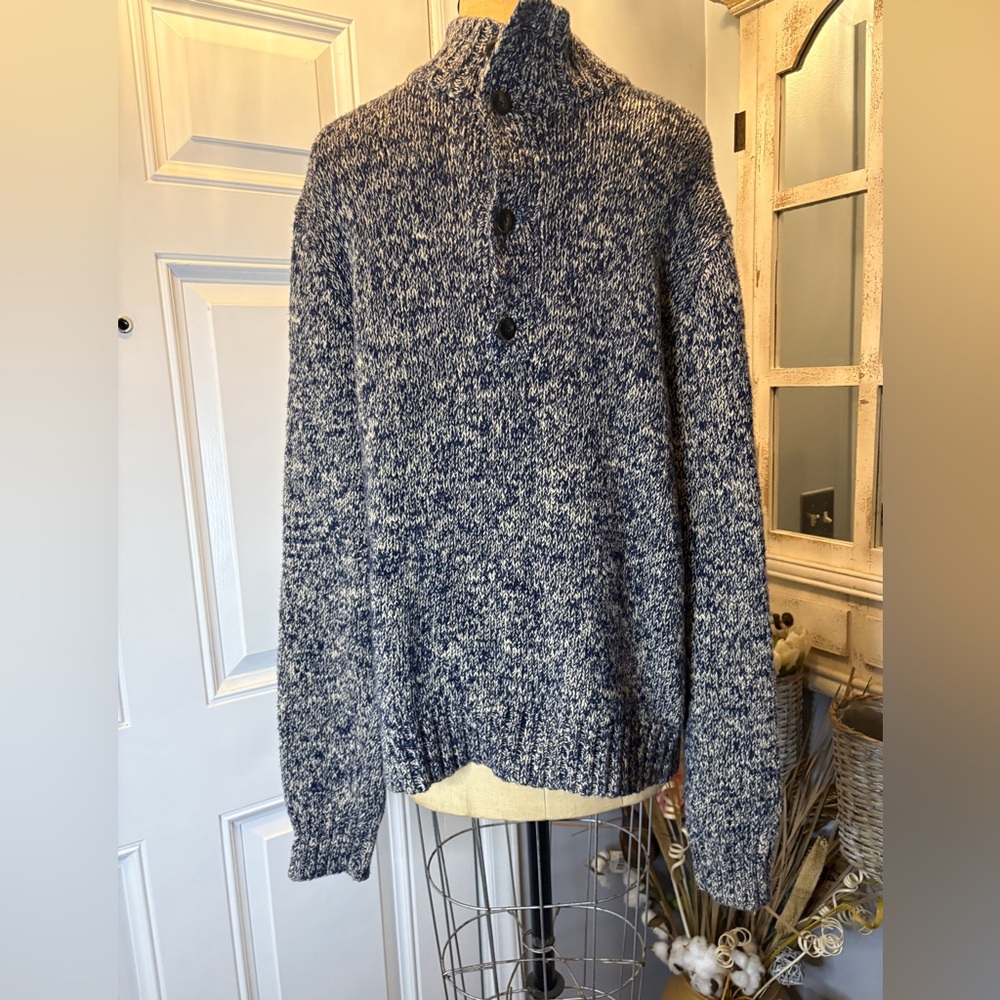 Ralph Lauren Navy and‎ White Rustic Charm Timeless Versatile Crewneck Sweater